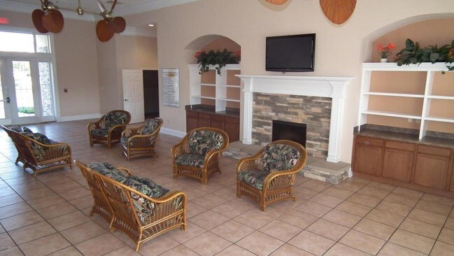 4917 Key Lime Dr unit 107, Jacksonville, FL 32256 - photo 3