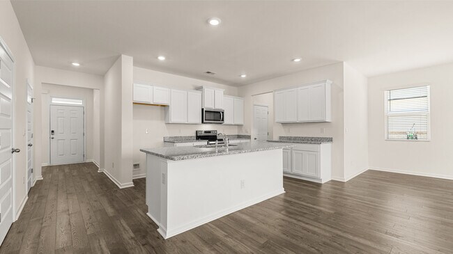 162 Aster Ave, Locust Grove, GA 30248 - photo 4