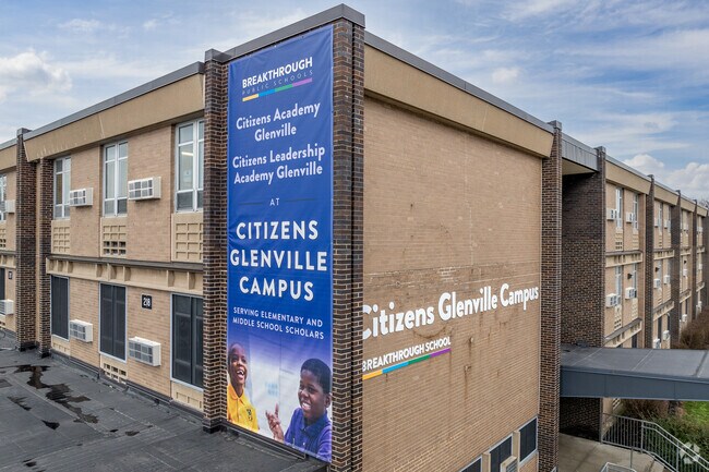 Students are challenged to excel at Citizens Academy