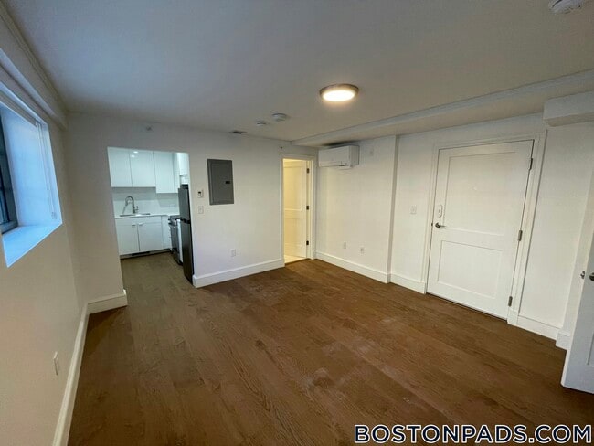 1200 Massachusetts Ave unit B3, Cambridge, MA 02138 - photo 5