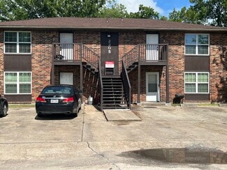 2305 Downey St, La Marque, TX 77568