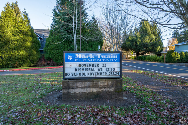 Mark Twain Elementary School's signage.