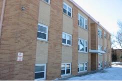 906-910 8th St S, Moorhead, MN 56560