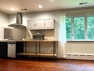 10217 Cedar Pond Dr, Vienna, VA 22182
