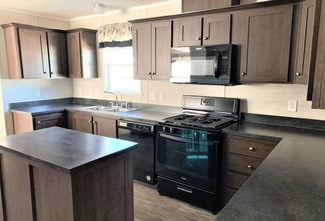 16703 Fall River Rd, Holly, MI 48442