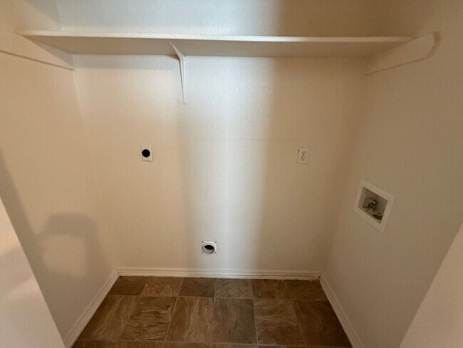 4004 Doraine Ct unit A, Killeen, TX 76549 - photo 6