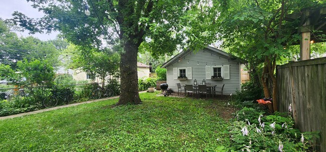 2018 Lake St unit 2, Evanston, IL 60201 - photo 4