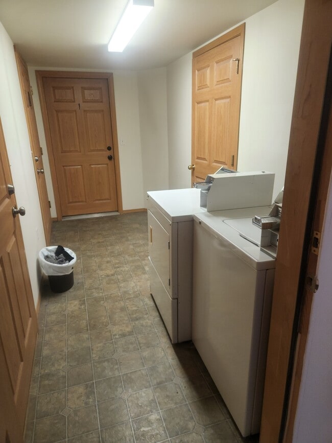 3474 N Brocton Ave unit D, Wasilla, AK 99654 - photo 6