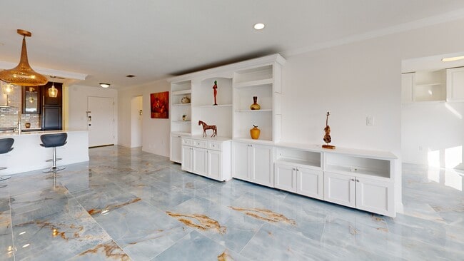 Harbour Club unit 306C, Belleair Bluffs, FL 33770 - photo 2