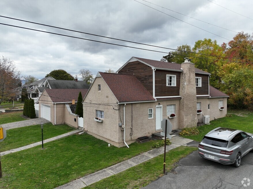 121 High St, Catskill, NY 12414 - photo 2