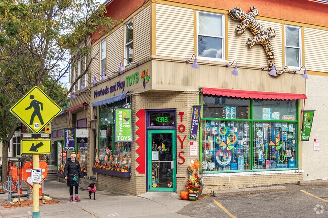 Pinwheels and Play Toys near Morningside offers toys for kids of all ages.