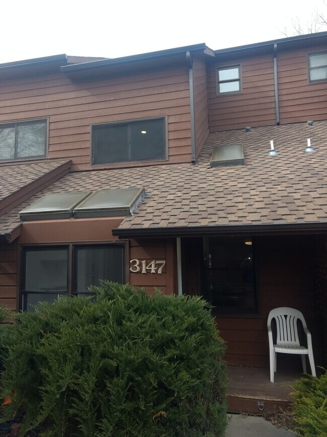 3147 Bell Dr, Boulder, CO 80301