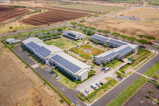 The University of Hawaii West Oahu campus lies just north of Ocean Pointe.