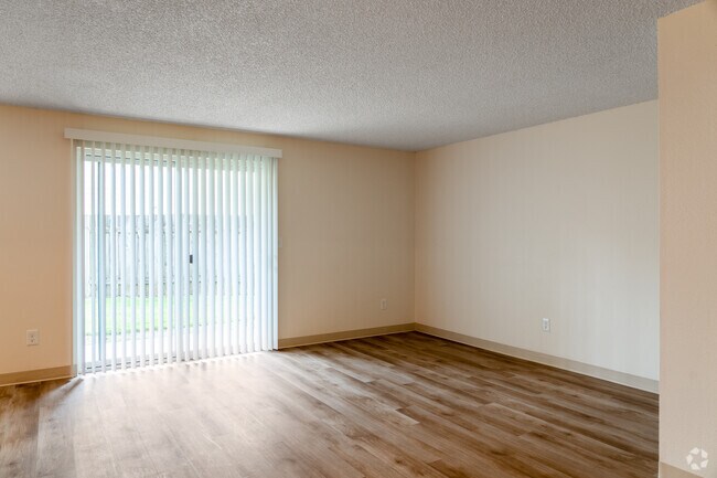 2BR, 2BA, - 966SF -Living Room