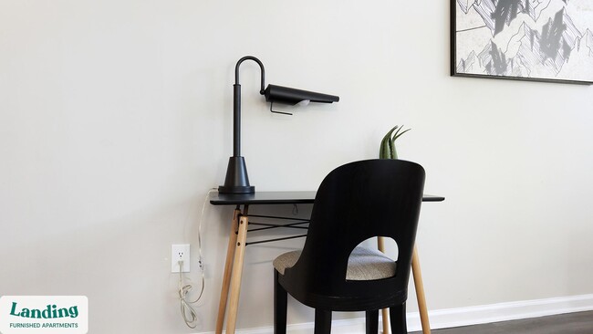 100 Peyton Place SW unit 7304, Atlanta, GA 30311 - photo 2