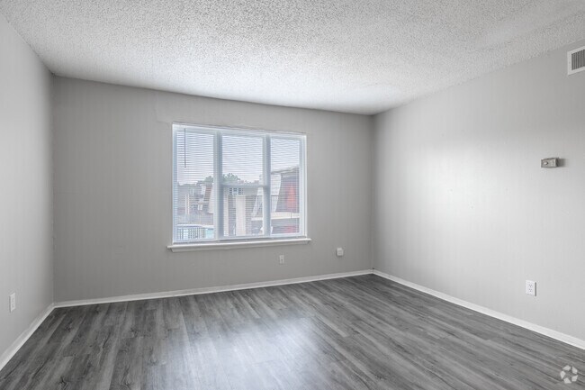 Windsor Gardens, Yukon, OK 73099 - photo 6