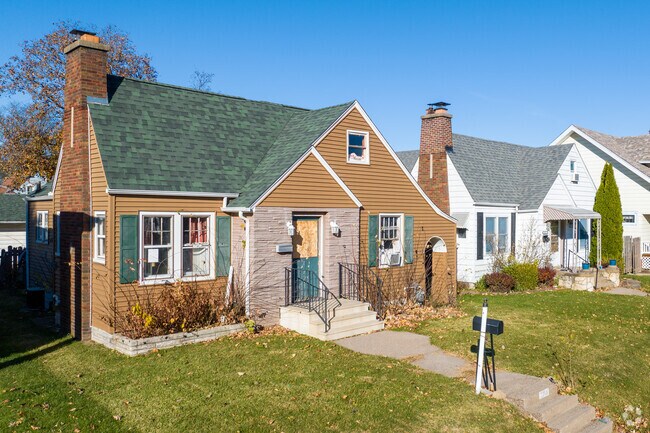 Smaller peaked roof cottages are ubiquitous throughout Karstens-City Line.