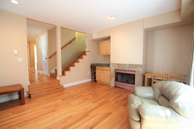 50 Undine Rd, Brighton, MA 02135 - photo 7