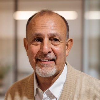 Mark DeCola