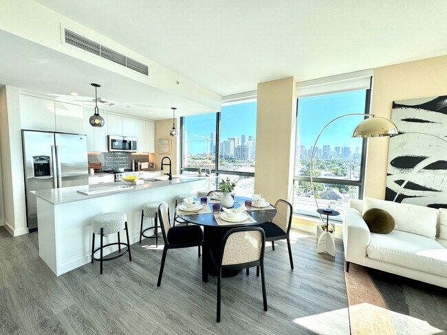 1940 NW 2nd Ct unit B12, Miami, FL 33136 - photo 3