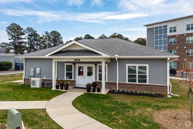 Albemarle Landing, Charlotte, NC 28212 - photo 4