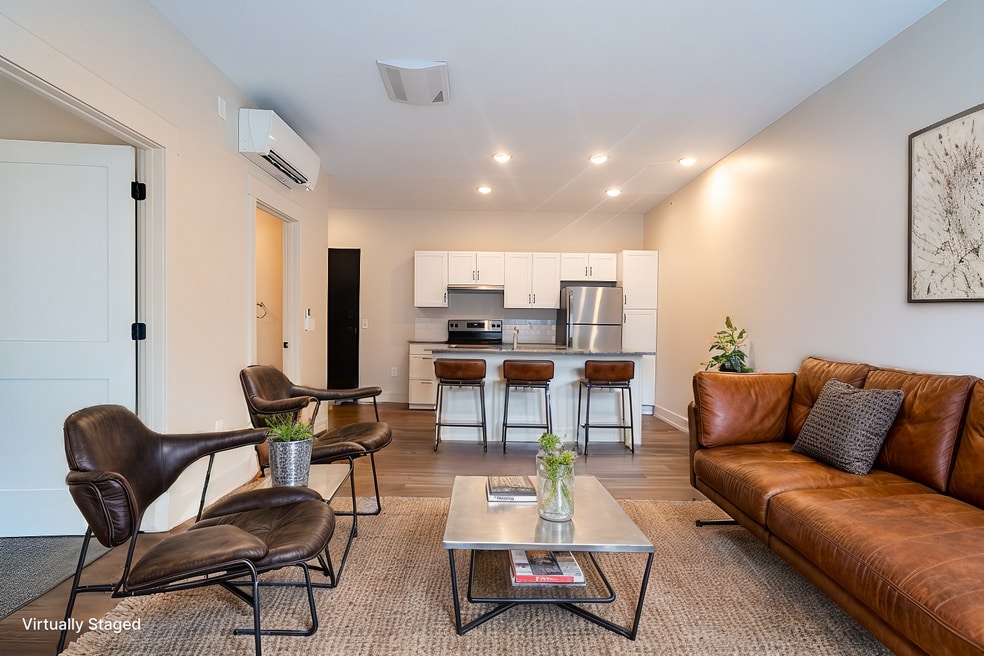 Bradford Station, Grand Rapids, MI 49503 - photo 1