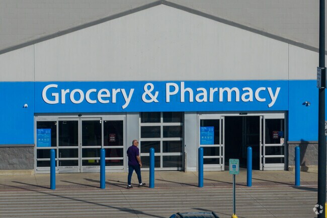 Walmart is a popular Mansfield, Louisiana, location for purchasing groceries.