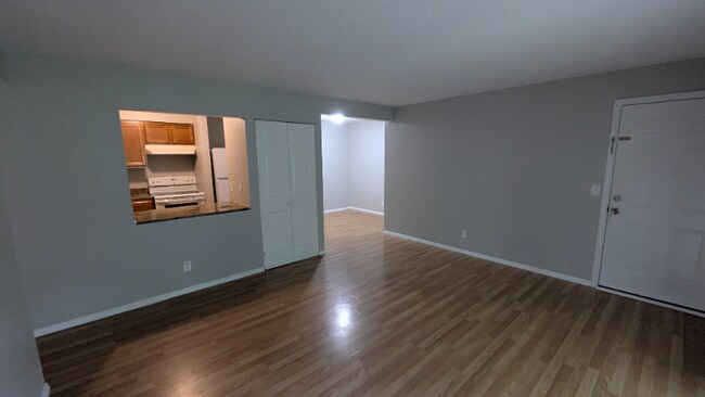 2553 Brush Ct unit C, Saint Louis, MO 63125 - photo 4