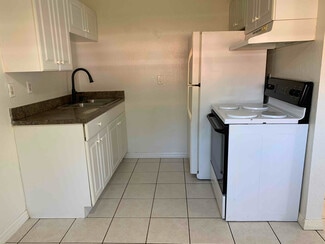 509 Twin Pines Ln, Auburndale, FL 33823