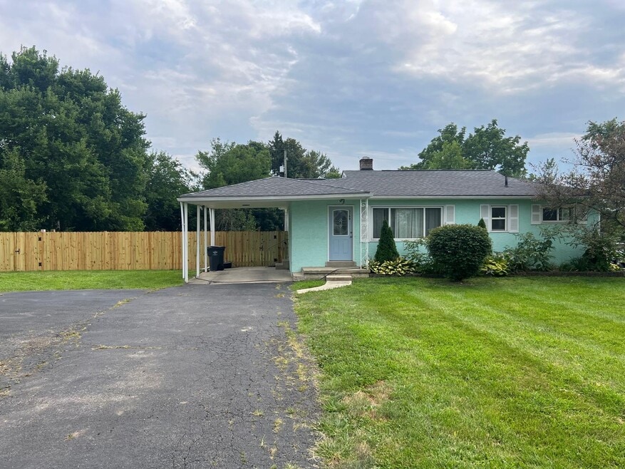 3399 Clime Rd, Columbus, OH 43223 - photo 1