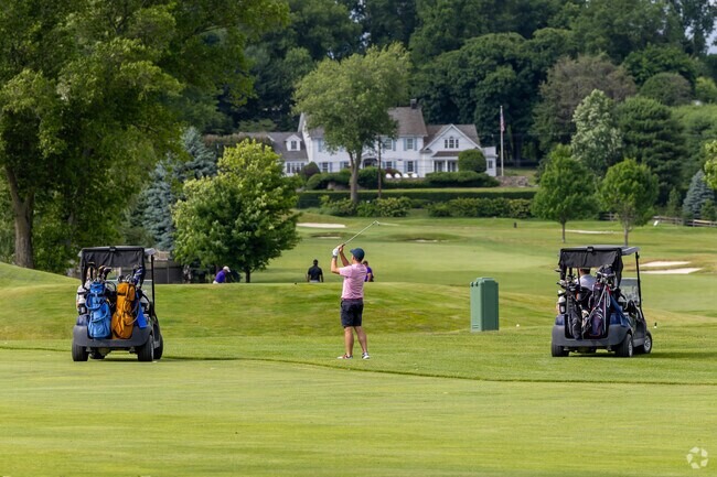 The Shorehaven Golf Club in East Norwalk is a private paradise for local Arnold Palmers.