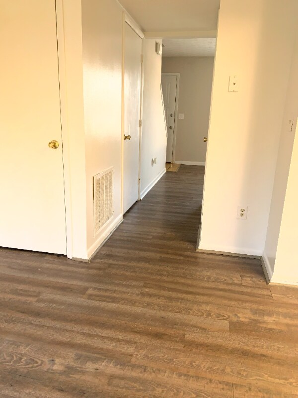 720 Ohio Pike, Cincinnati, OH 45245 - photo 5