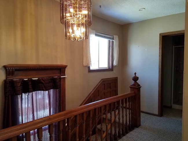 Entry stairway