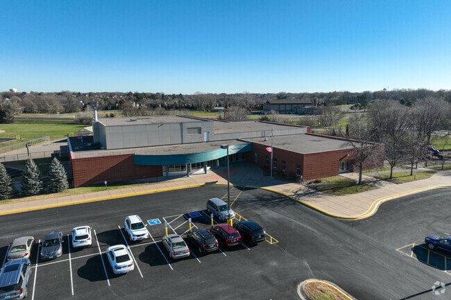 Dakota Ridge School is a k-12 school in Apple Valley, MN