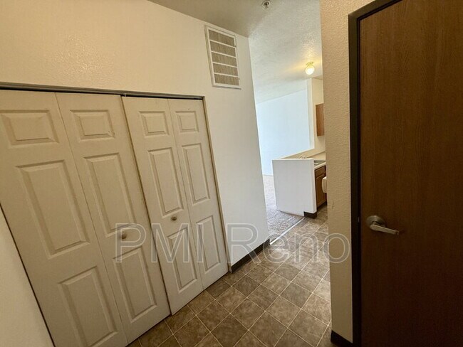 1600 I St unit 2104, Sparks, NV 89431 - photo 3