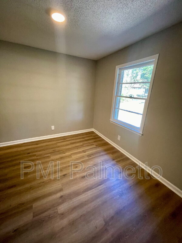 3732 Hickory St, Columbia, SC 29205 - photo 6