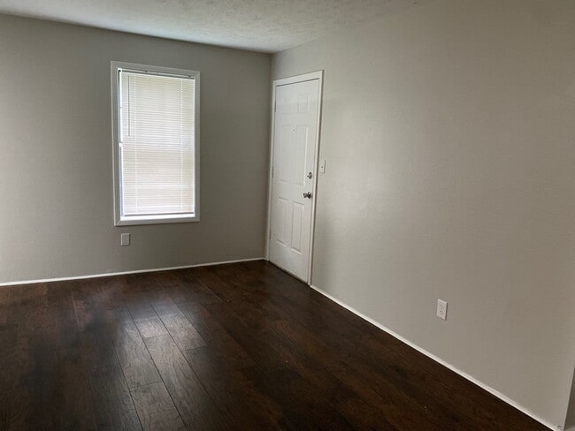 25 Brianfield Cove unit B, Jackson, TN 38305 - photo 4