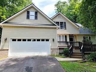 4501 Cove Loop Rd, Hendersonville, NC 28739