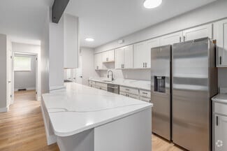 6997-7027 State Rd, Cleveland, OH 44134