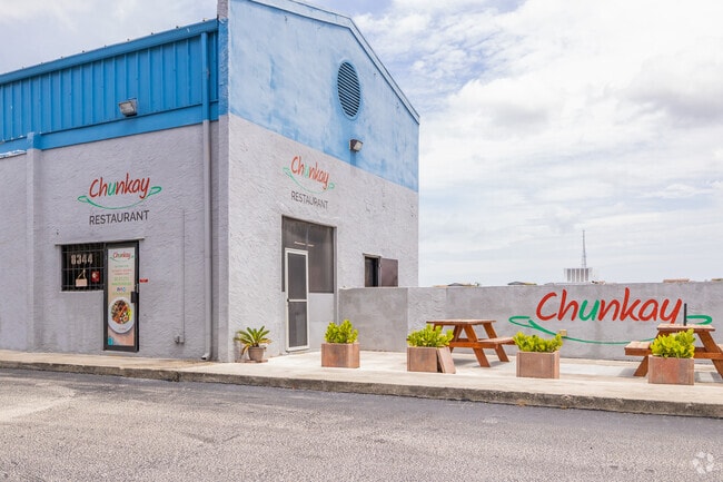 Friendly staff and delicious cook-to-order meals are perfect for the whole family in Lake Park.