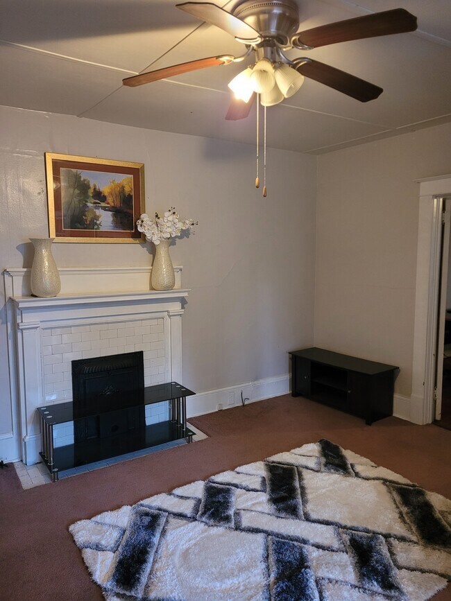 2763 Vineville Ave unit Side B, Macon, GA 31204 - photo 6