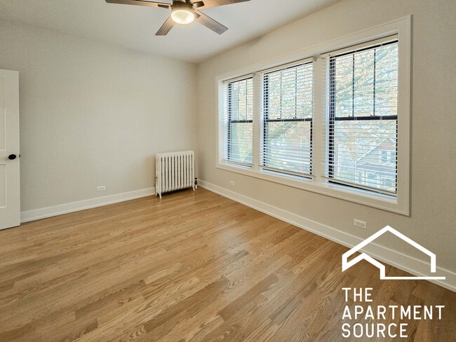 2257 W Argyle St unit 3, Chicago, IL 60625 - photo 4