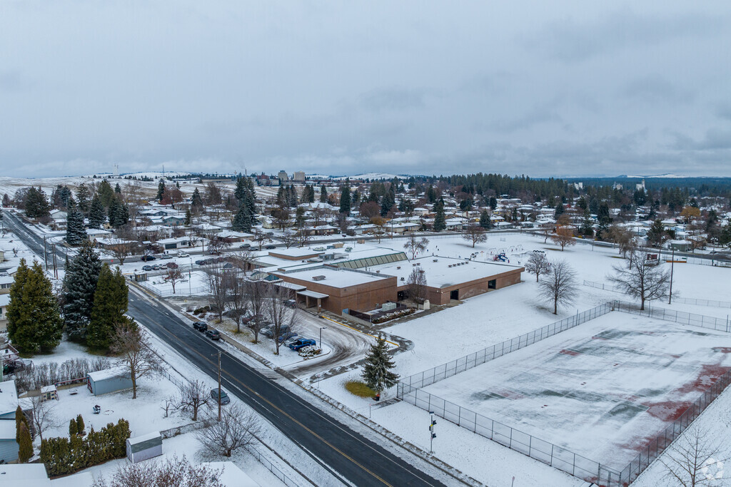 Salnave Elementary sits next to Salnave park.