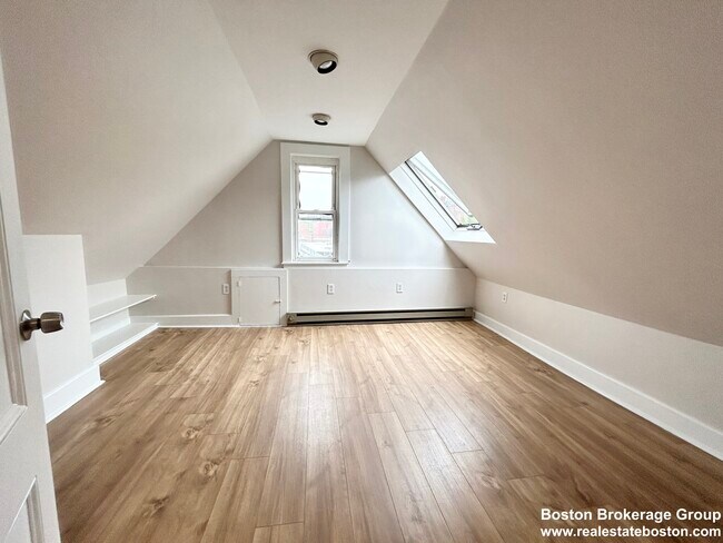 15 Saratoga St unit 2, Boston, MA 02128 - photo 6