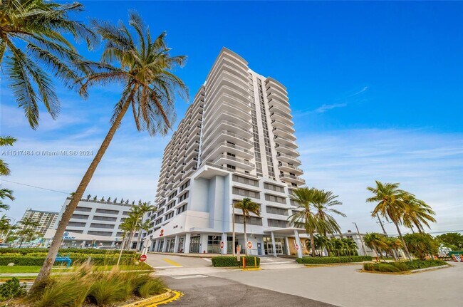 The Lexi unit 802, North Bay Village, FL 33141 - photo 3