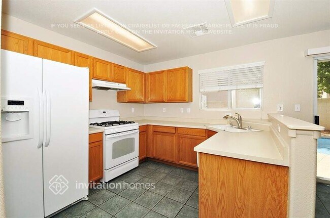 7321 Misty Glow Ct, Las Vegas, NV 89131 - photo 7