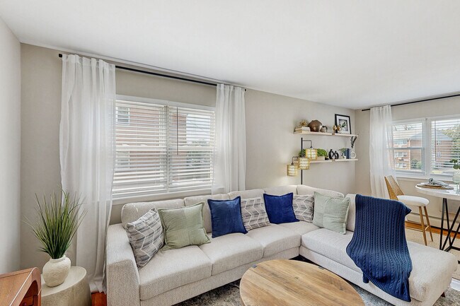 The Crossings at Menlo Park, Edison, NJ 08837 - photo 7