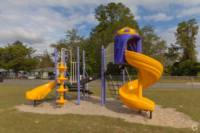 Knabb Sports Complex Playground features a playground in the neighborhood of 
Macclenny.