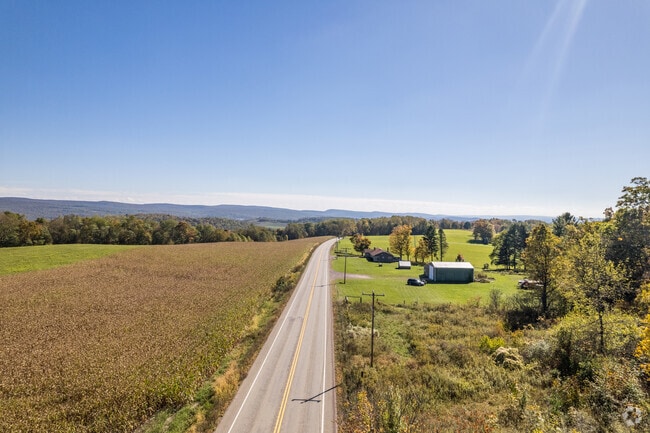 Farmland lines Kingwood Road and winding back roads.