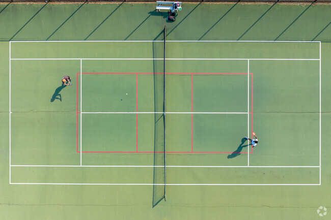 Buckingham County High School offers tennis courts for locals.